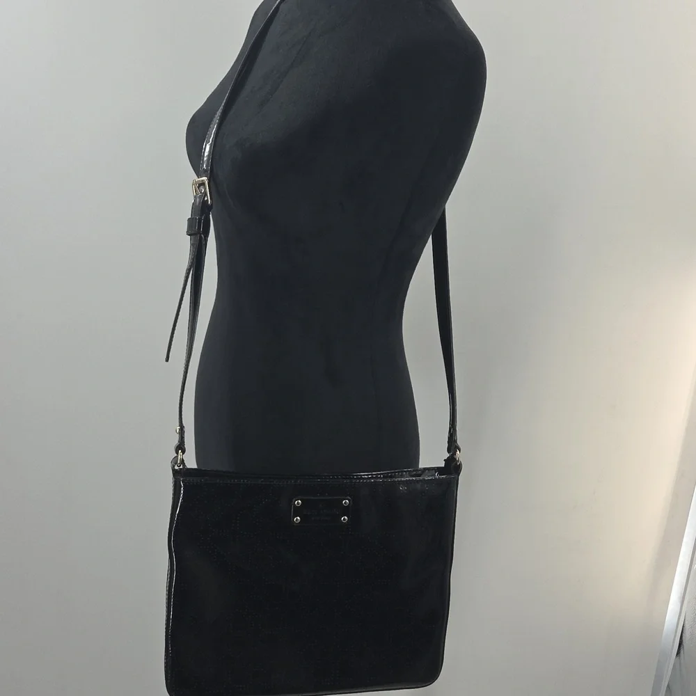kate spade chic glossy
